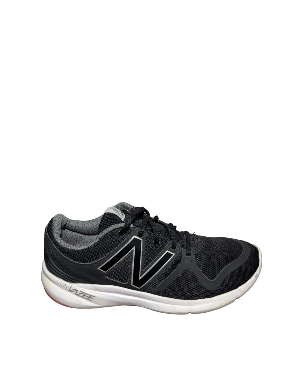 New Balance Black and White Lightweight Mesh Running Shoe Womens size 9